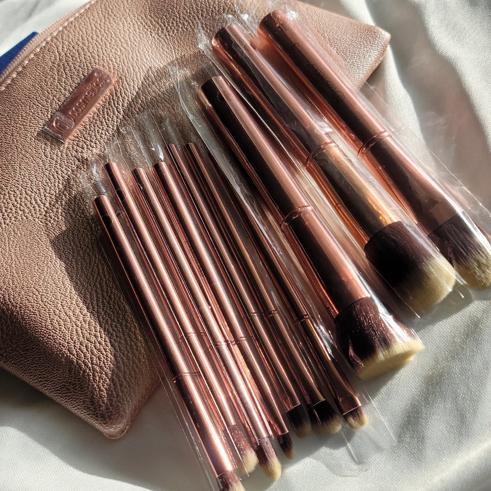 Bh cosmetics Metal Rose Brush Set